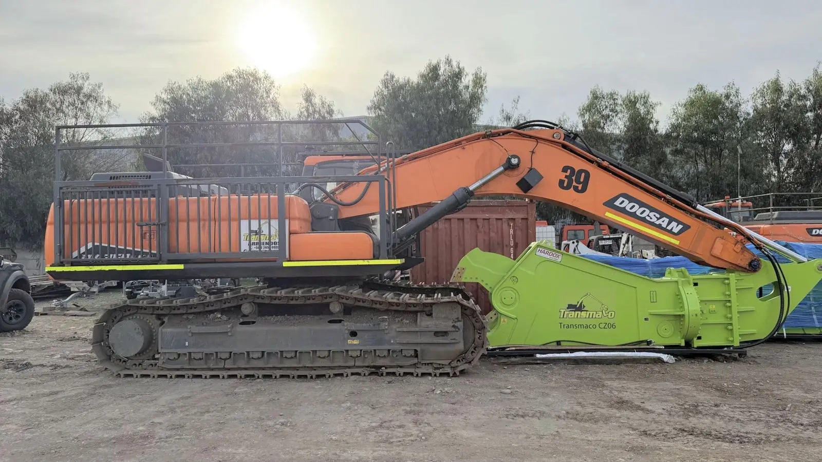 Doosan con cizalla CZ06